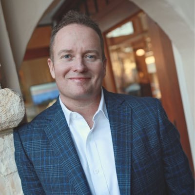 I sell Houses. HGTV cohost. Artist. Sober 7 years. https://t.co/wiYyNuJxHe
