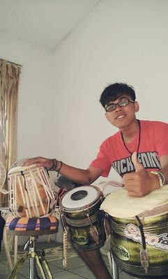 maenin gendang dangdut