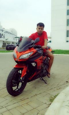 Diaz_AlwaysCool's profile picture. Maju selangkah Bercinta 
Berarti mundur seribu Langkah
Cita-cita