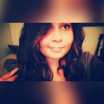 llama_n_batman's profile picture. bananas peaches apples random stuff