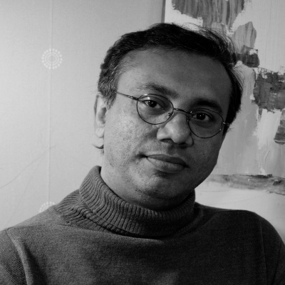 Journalist & Writer.

I live in Sweden and am a correspondent of a Bangladeshi national newspaper named Daily Kaler Kantho. I graduated in Computer science.