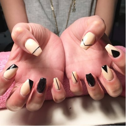 DeBeauxNails's profile picture. 