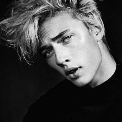 Lucky Blue Smith (@0kaycher) | Twitter
