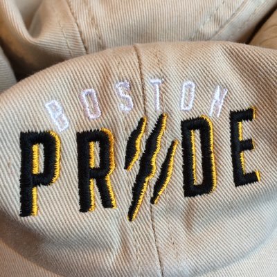 husband | dad | editor | fan of @NWHL & @TheBostonPride ~ https://t.co/CAbta75Qxt