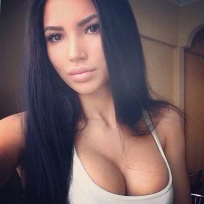 saramer1111's profile picture. 