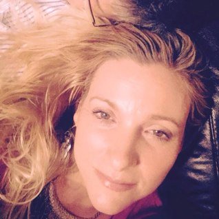 Daughter, wife, mother, sister. Passionate about acts of love and kindness, the truth, justice, better health & healthcare, & ending cancer