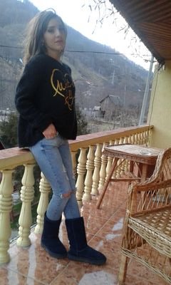 SimonaMihaela16's profile picture. 