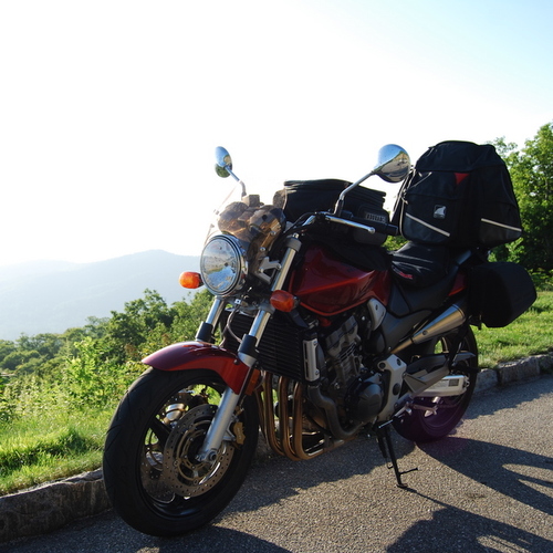 uncle. motorcycle enthusiast. music lover. cook. software nerd.