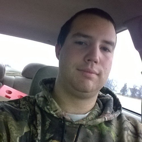 i am a fun loving cool person to hang with. I go to UNOH in lima Ohio to be an agriculture and diesel master mechanic