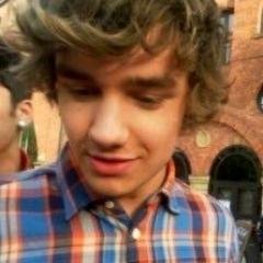 94holyghost's profile picture. @goldenboyhs