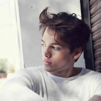 GreggS_HG's profile picture. Loup garou ~ meute de Scott