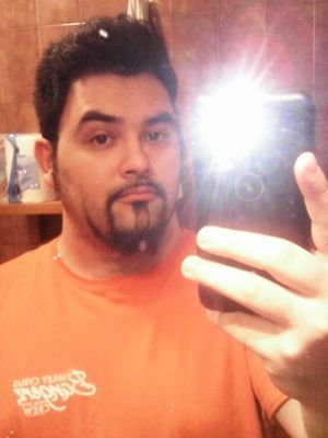 Mickycastro66's profile picture. Rocker de nacimiento lector y dibujante aficionado, busco mi siguiente horizonte