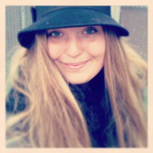 Hello My Lovely Friends. My Names is Elisabeth London. i am From London/UK
I Want to share with y'all my SUCCESS and How To Mastering Income Online Tips