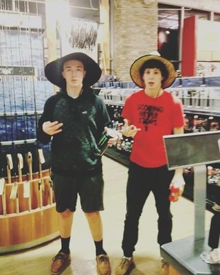 Soccer is life ⚽⚽
Basketball is my goal
I'm 18