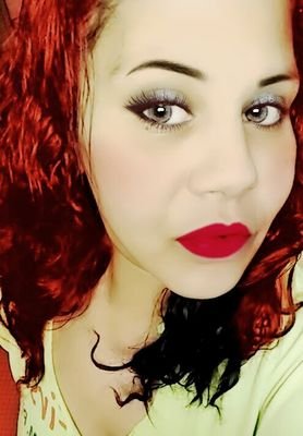 mari157q's profile picture. Asks