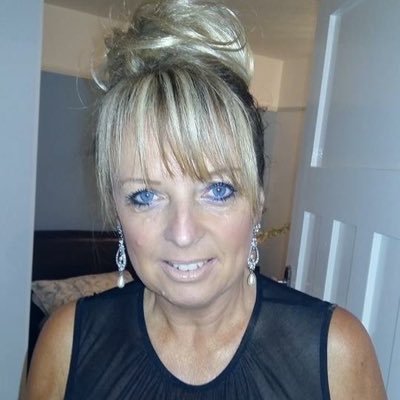 sarahhortonx's profile picture. 