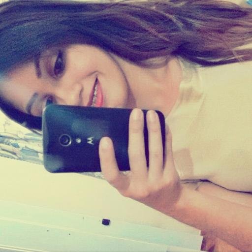Deixa a chuva te avisar que o sol vai brilhar pra você, eu pude contemplar sua beleza enquanto voce sorria 
 
http://t.co/4OvrW66ats *-*