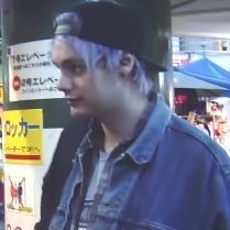 mikeyrpgdnt's profile picture. everybody wants to know if we fucked on the bathroom sink, how your hands felt in my hair if we were high on amphetamines.