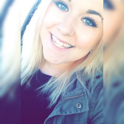 robbieray10's profile picture. Makeup addict ❤️04.07.15❤️ Hairdresser Hakuna Matata