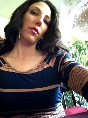 whaddayagunnado's profile picture. Yankee sass midwife