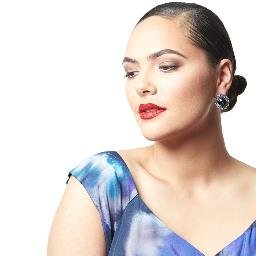Leading designer plus size label cut to celebrate the curve (https://t.co/5hBZixG09x)