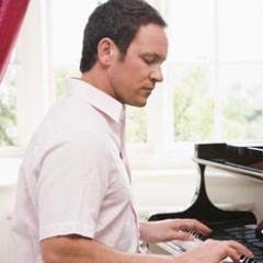 Our website provides all useful tips and tricks for playing piano, detailed guides for improving your techniques.