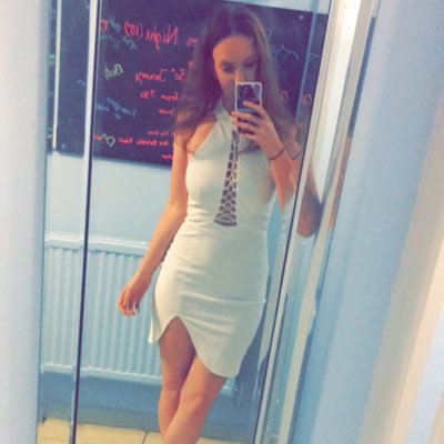 24/ australian Instagram- chloeharris1001