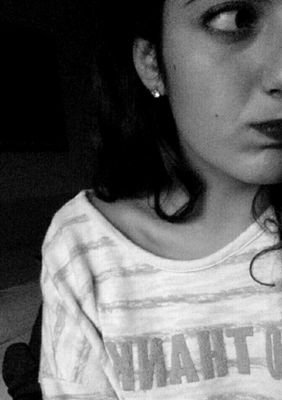 gslaura98's profile picture. Si me queréis, “quedarse”.