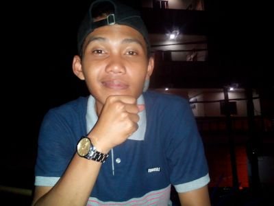 mencintaimu biarlah menjadi rahasia didalam setiap sujudku :)