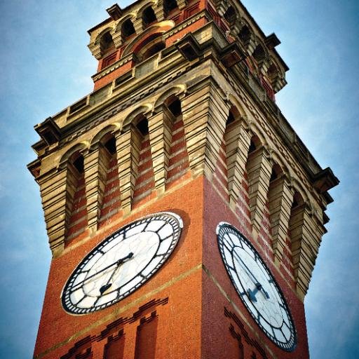 I'm Old Joe, tallest free standing clock tower in the world @unibirmingham Over 100 years old. Love to chat. Want to change my colour? https://t.co/yT6cFkIV49