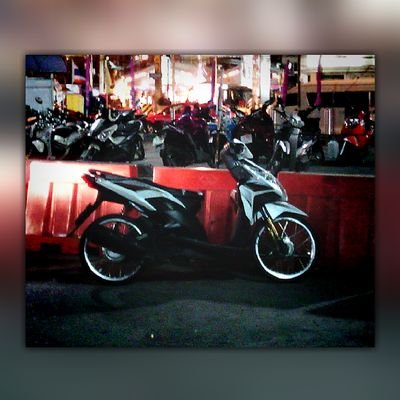 Thinkleeza's profile picture. 