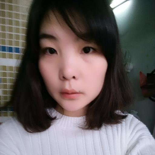 UvinkFiona's profile picture. 