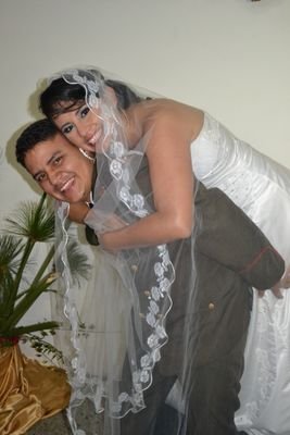 mamá del Ángel más hermoso en el cielo 👼Noelia Fabiana Carrillo Parada 👼
tengo a mi lado al mejor esposo del. mundo entero 😍