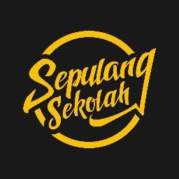 Momen dimana anak sekolah belajar tentang banyak hal. Pertemanan. Cinta. Keringat. Air mata. Tawa :).. #sepulangsekolah #studibanting #komiksepulangsekolah