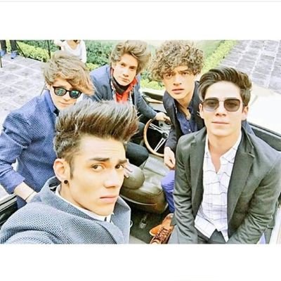 9soycoder9's profile picture. -Cumpliremos tus sueños con tus idolos 
         《《 jamas te rindas 》》