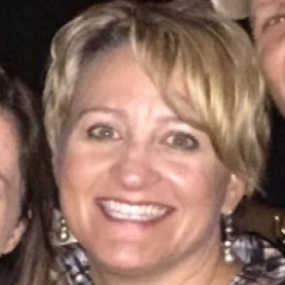 Beach addict, mom of multiples, lab lover, coffee connoisseur, healthcare tech & innovation leader desperately seeking sunsets. Be kind. Opinions are my own.