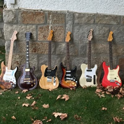 Soy Guitarrista-motero(de campo)-blusero..bros and bros' guitarist https://t.co/uLdVlifAo2