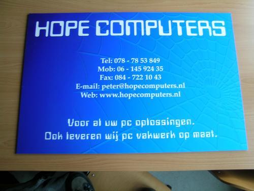 Sinds 2003 voor mezelf begonnen. Rep. van computers, bouwen van nieuwe comp., aanleg en onderhoud van netwerken, verkoop van hard- en software