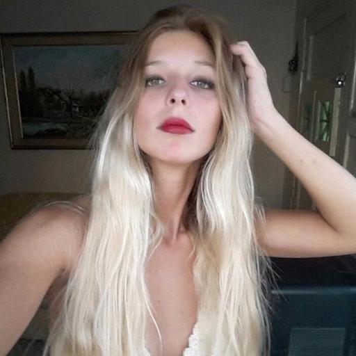 Fans de Romina Malaspina de #GH2015 ♥ Romi tiene aguante♥