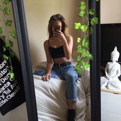 ShapelyFings's profile picture. 