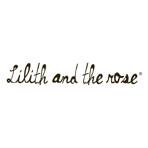 Lilith and the Rose nace con la ilusión de lanzar un nuevo concepto de complementos y tocados para una mujer moderna siempre a la última.