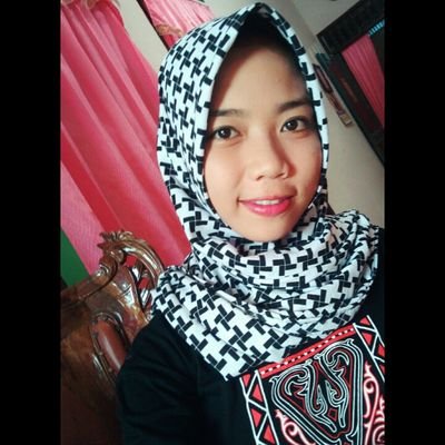 PratiwiLedy's profile picture. 