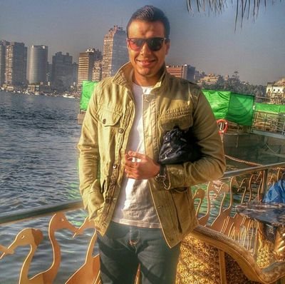 أنا دفعة الشهيد علاء عبد الهادى - طب عين شمس
#ضابط_طبيب #حكم_كرة_قدم_في_الإتحاد_المصري_لكرة_القدم
