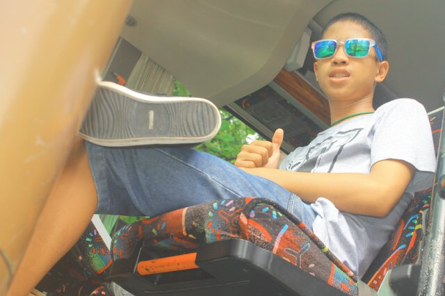 RaflyUlala's profile picture. 