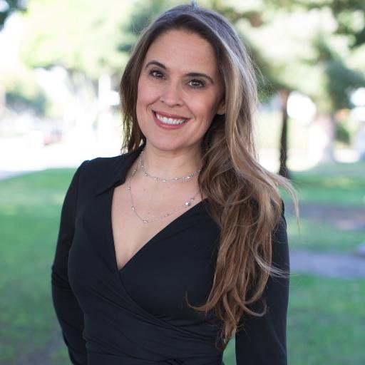 Sports & Entertainment Estate Director @Compassinc Hollywood. Philosophy of ethics, integrity and discretion. Animal lover, Vegan, native Angeleno & wife