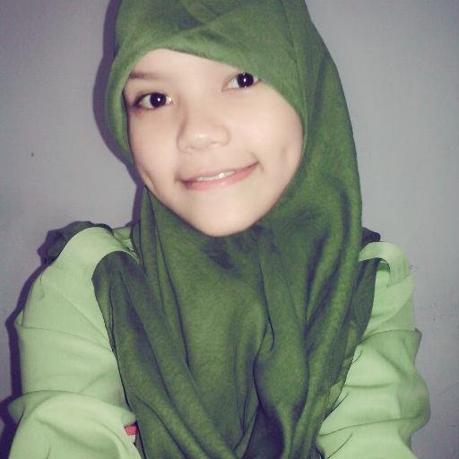 Iskhy_'s profile picture. Sayang Mom & Dad| Luffyou friend|my honey saudara* :* ♥̃͡♥̃͡•