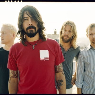 foofighters。幅広く聞きます。音楽好きのみなさん、情報シェアお願いしますm(__)m drumやってます。