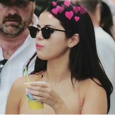 Iam thankful for selena of everything she did toward us♡ and I will always love her no matter what!