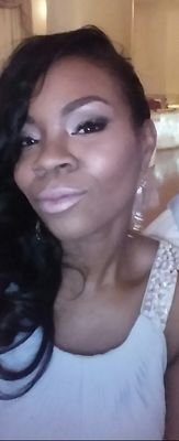 Owner and operator of Salon of Salons in Philly