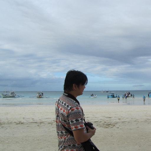Artist, Photographer and a guy who loves to travel. Pax et Bonum!